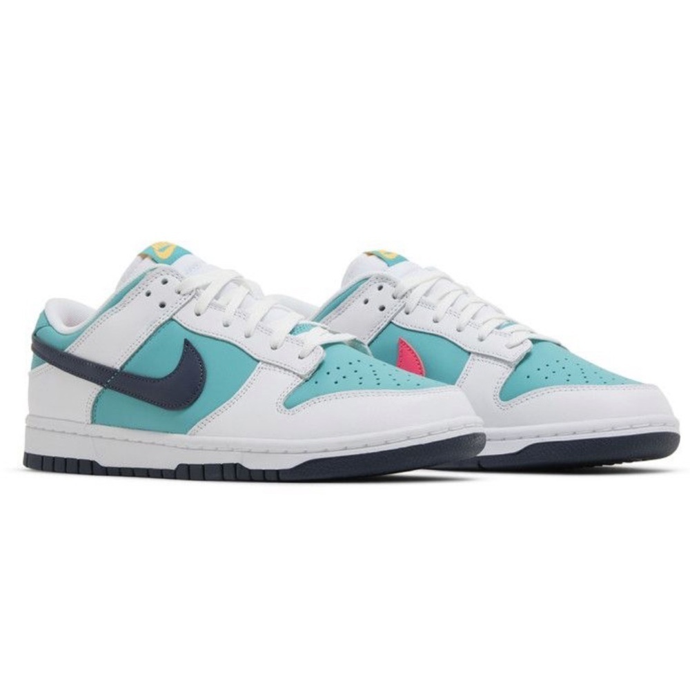 Nike 
Dunk low
‘Dusty cactus’
Brand new